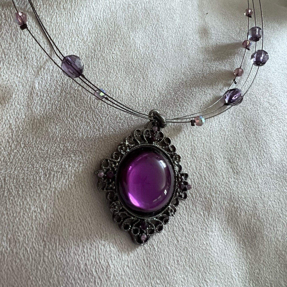 Antique/ Gotg style Necklace and matching earrings.